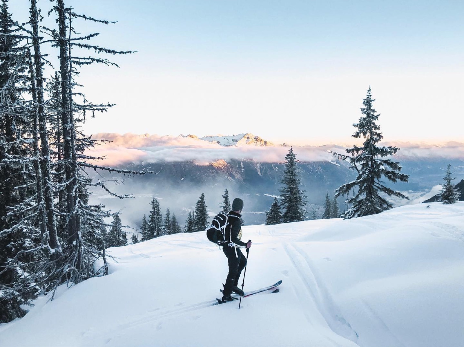 Skitour vor Sonnenaufgang